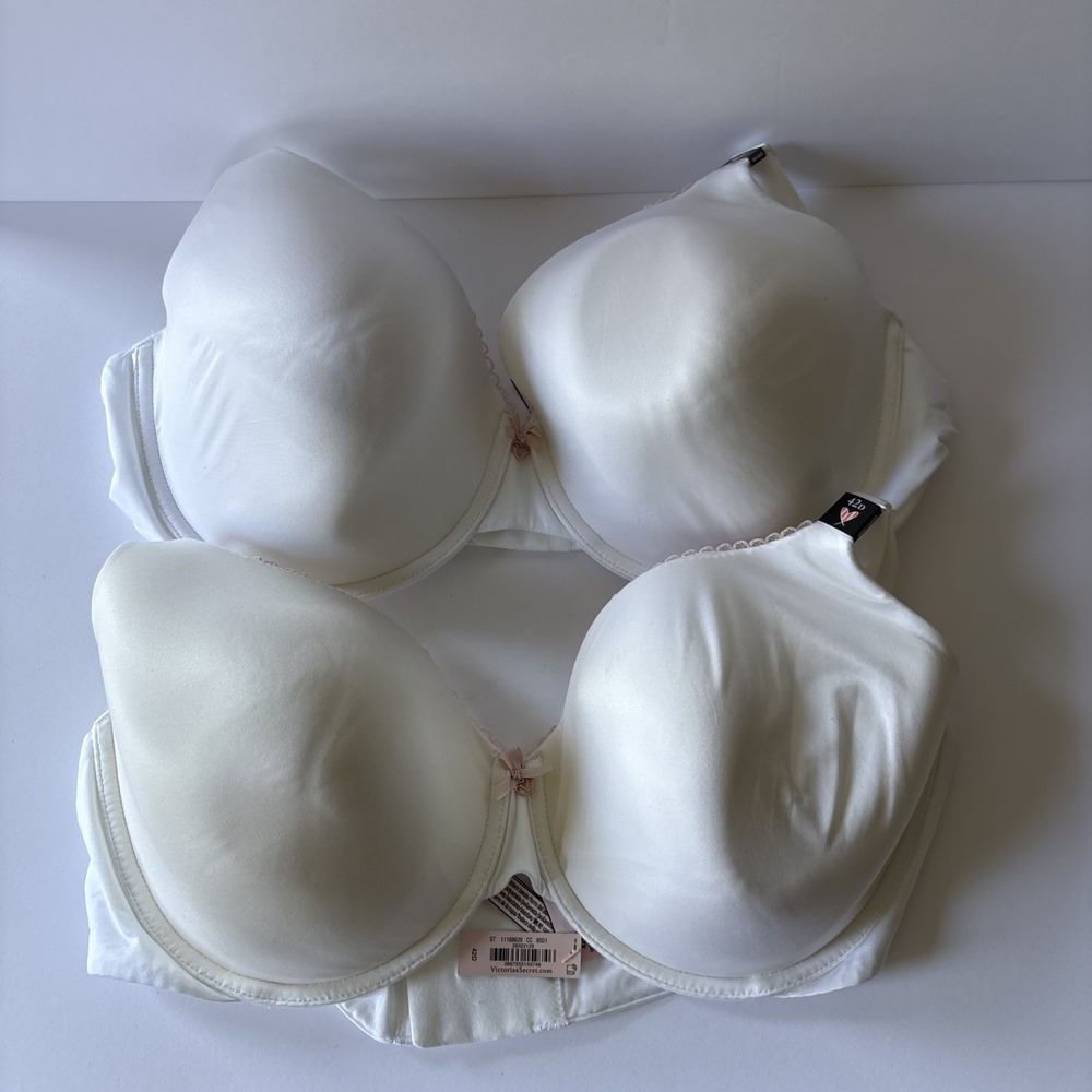 Victorias Secret Bras Womens Size 42D Lined Perfect Coverage Lot of 2 READ